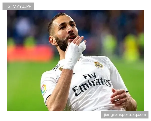 本泽马：被低估的十年如何铸就世界顶级中锋