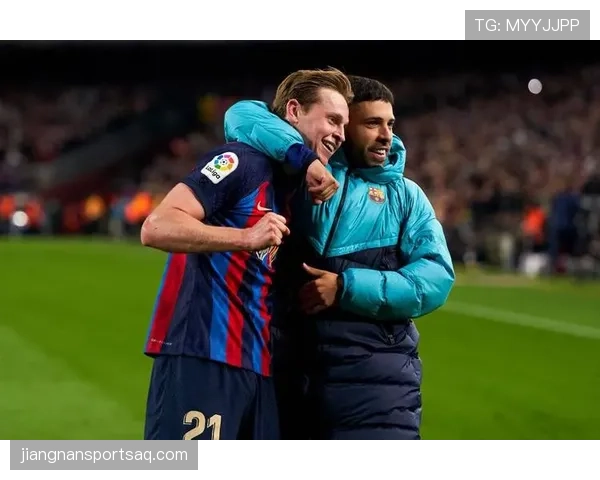 卡马文加与德容：中场推进能力及持球突破效率对比分析